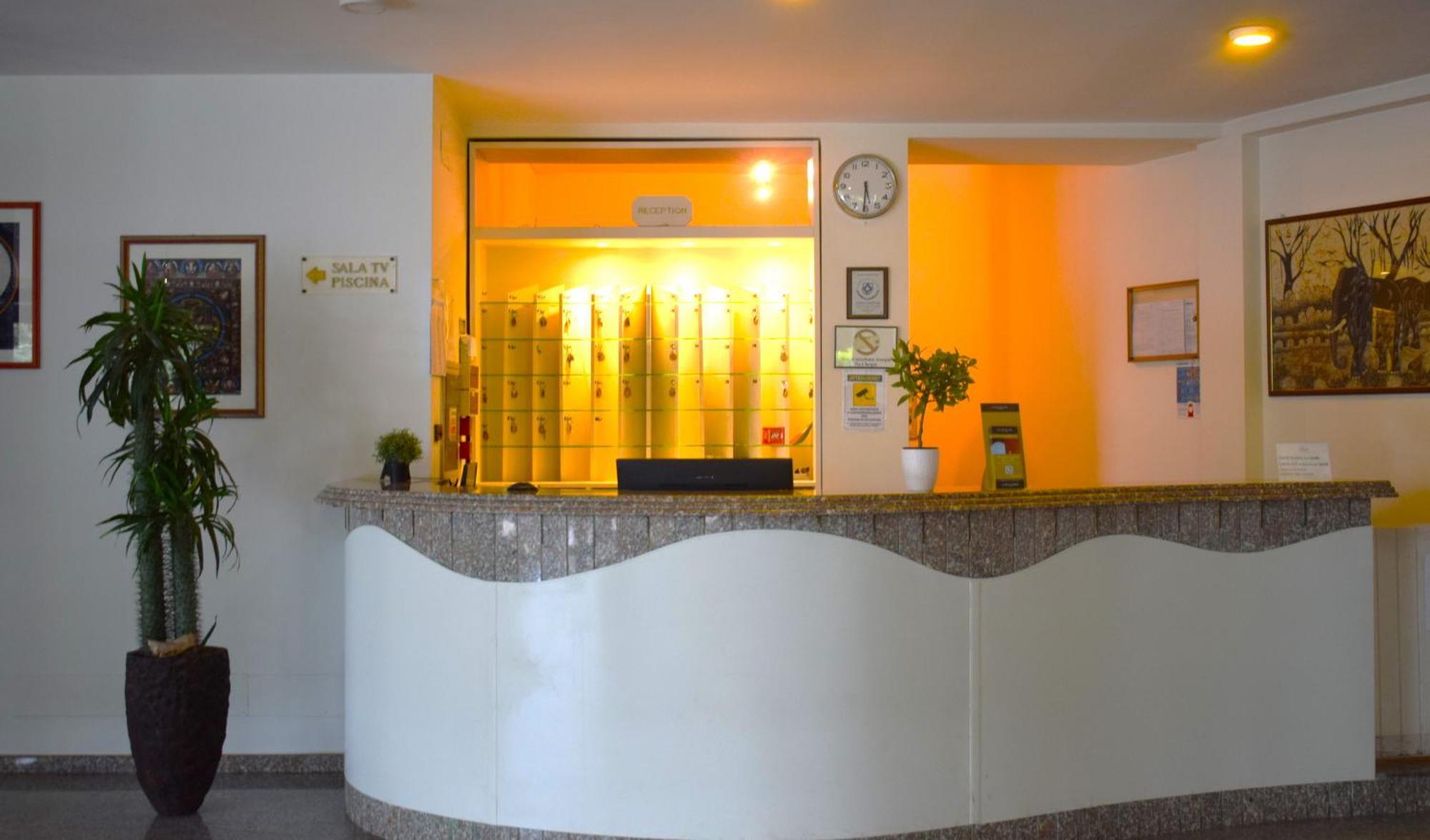 Hotel 90 Капурсо Экстерьер фото